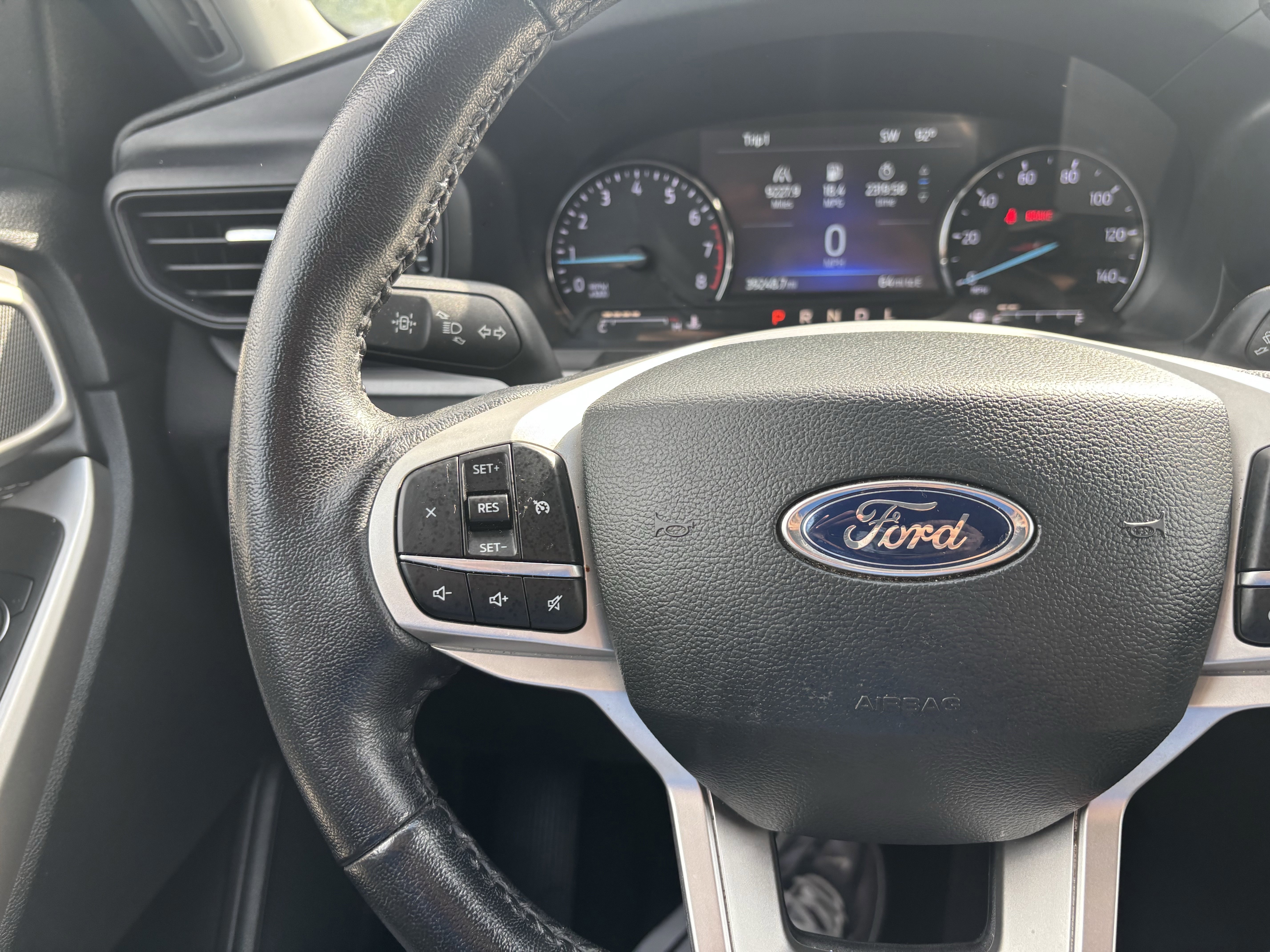 Certified 2023 Ford Explorer XLT image 31