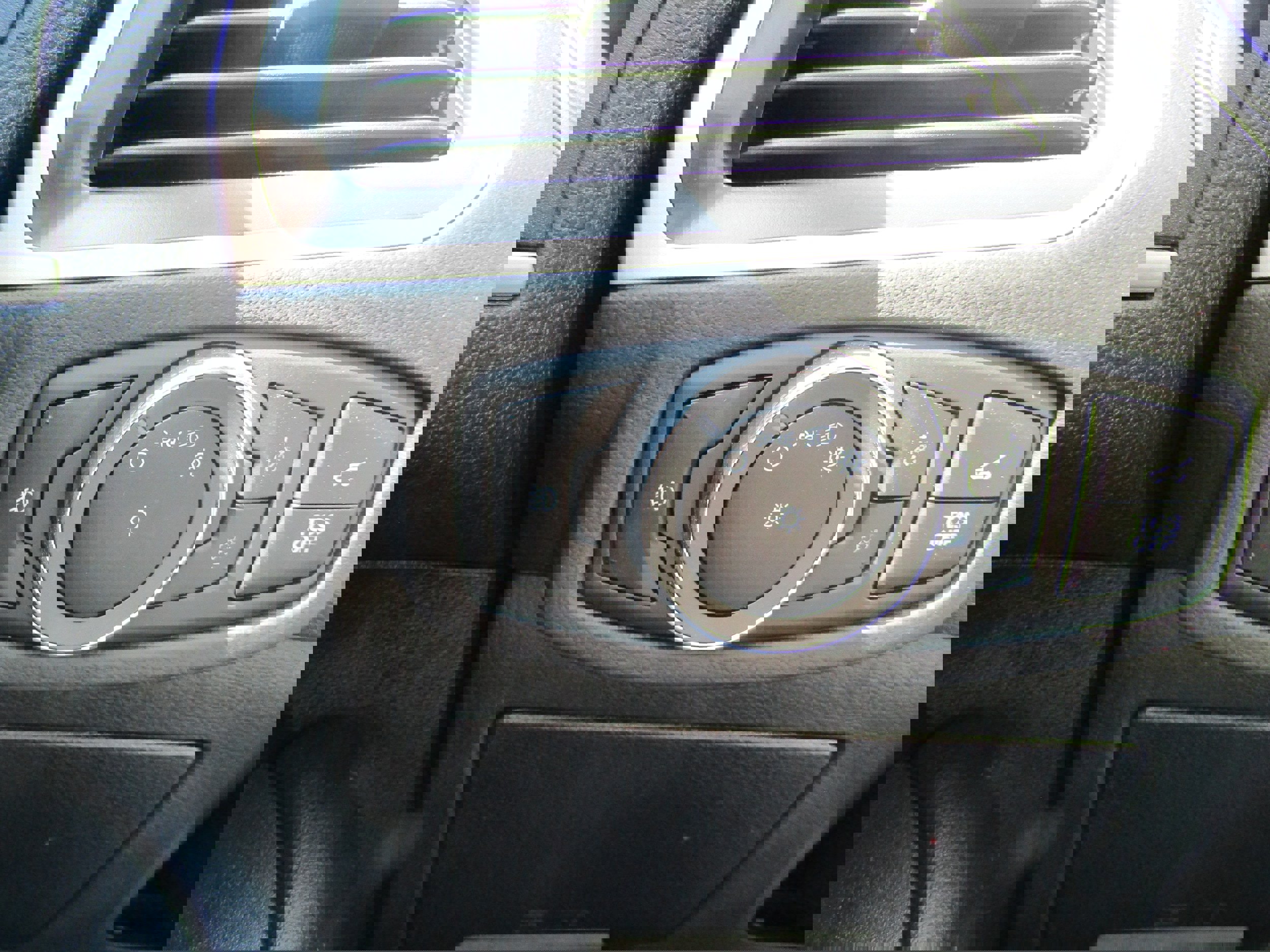 Certified 2023 Ford Edge SEL w/ Convenience Package image 28