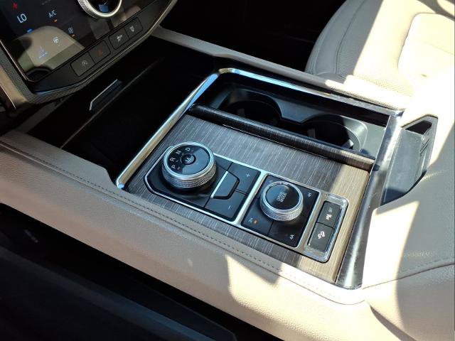 Certified 2024 Ford Expedition Limited image 22