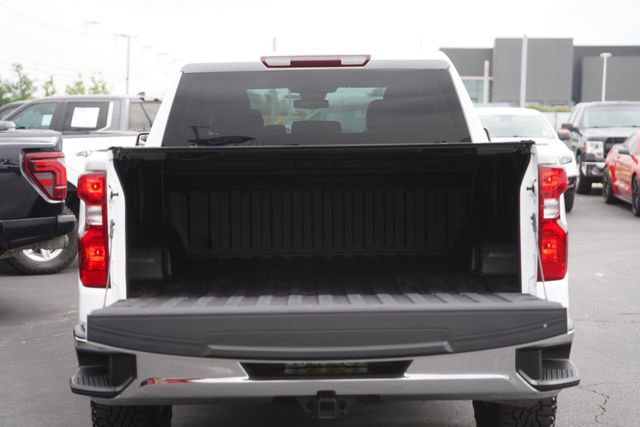 Used 2023 Chevrolet Silverado 1500 LT AWD/4WD image 31
