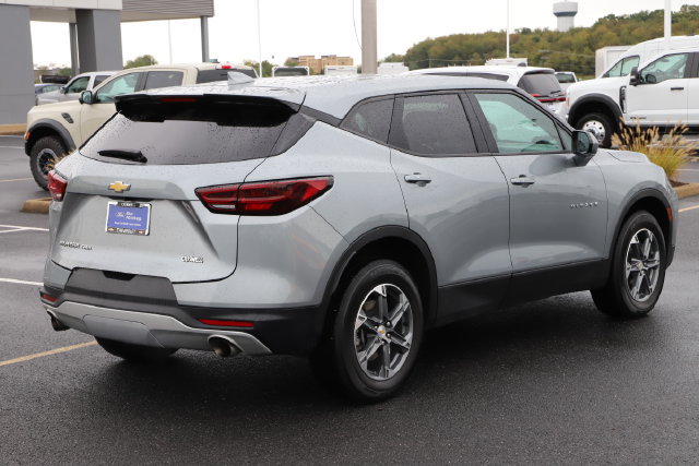 Used 2025 Chevrolet Blazer LT AWD/4WD image 5