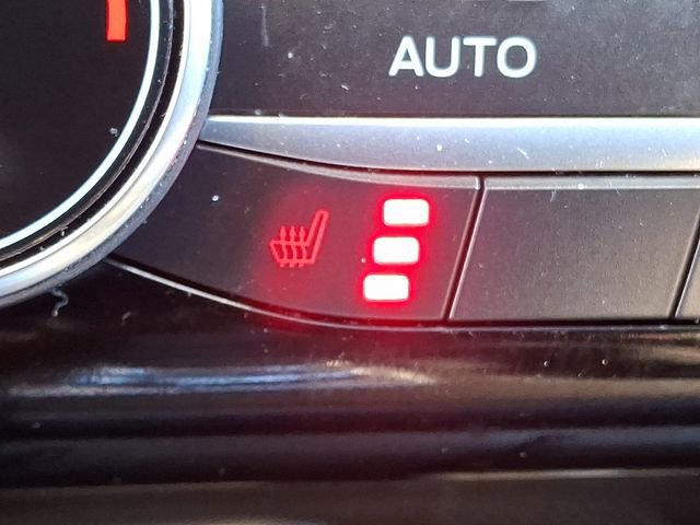 Certified 2022 Ford Escape Titanium w/ Titanium Elite Package image 25