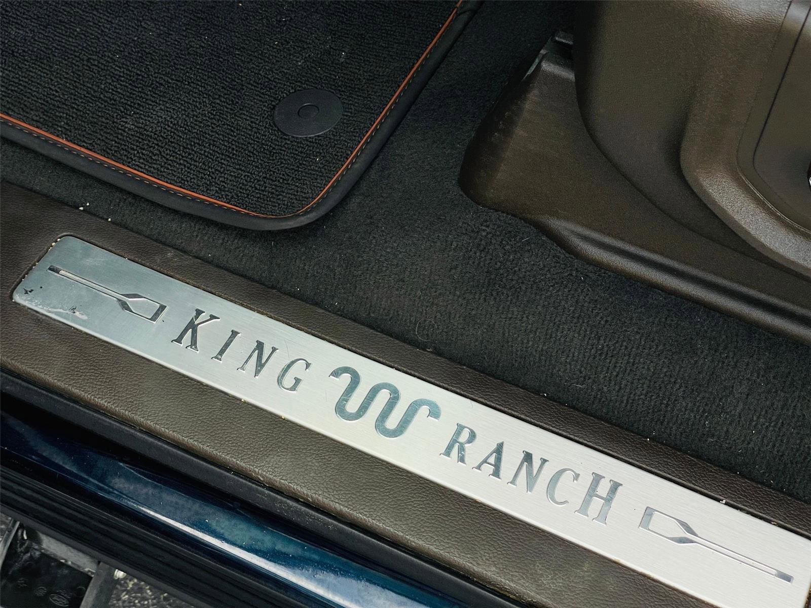 Certified 2022 Ford F350 King Ranch w/ King Ranch Ultimate Package AWD/4WD image 17