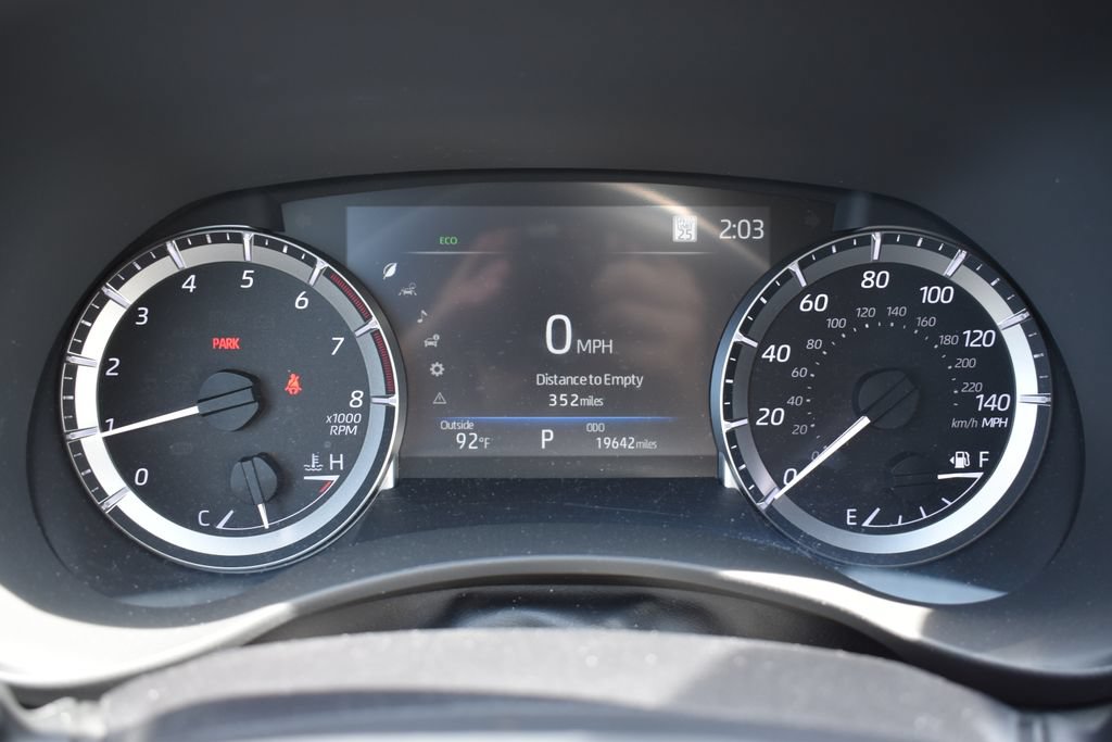 Used 2025 Toyota Highlander XLE AWD/4WD image 10