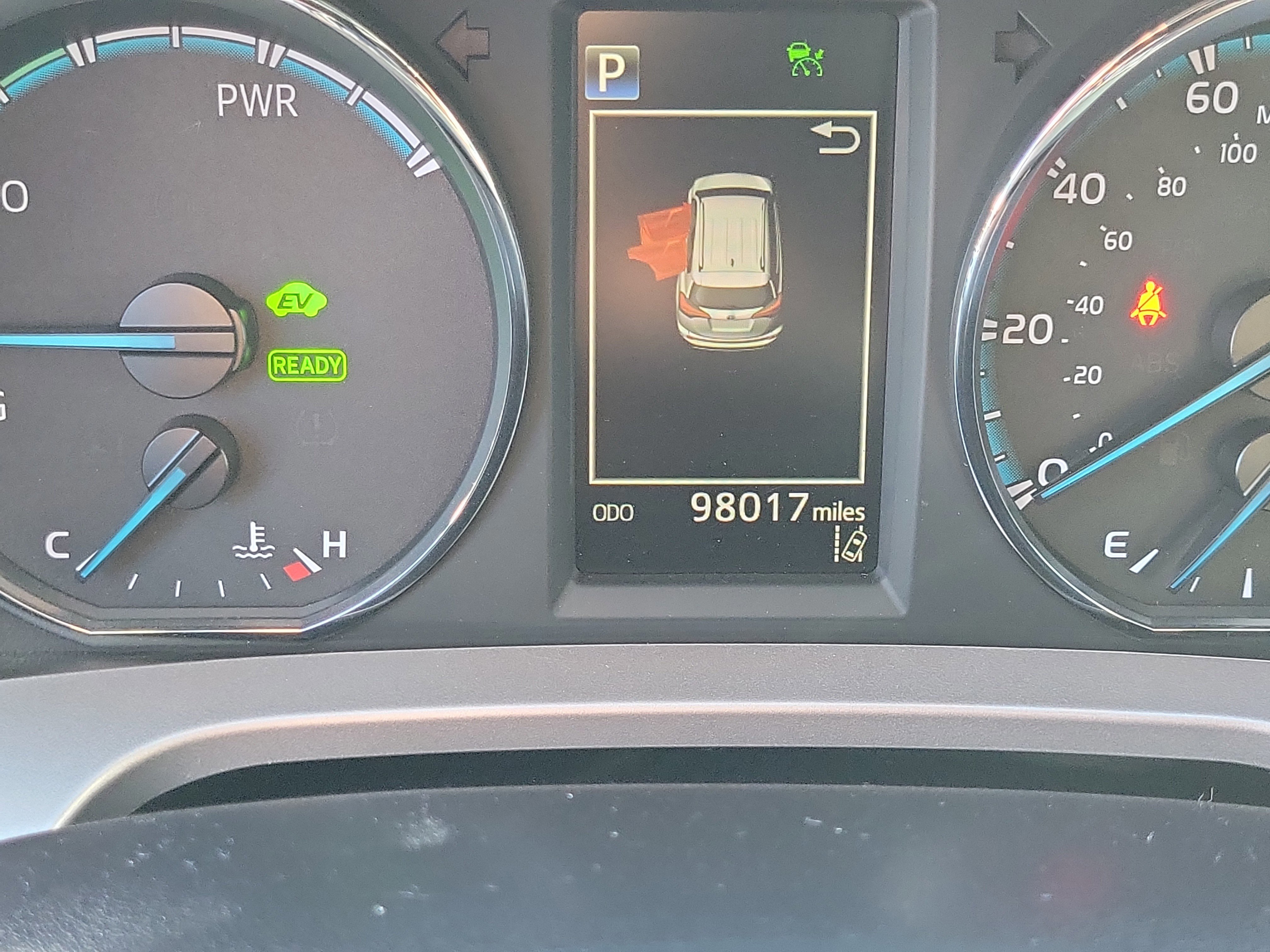 Used 2018 Toyota RAV4 XLE image 7