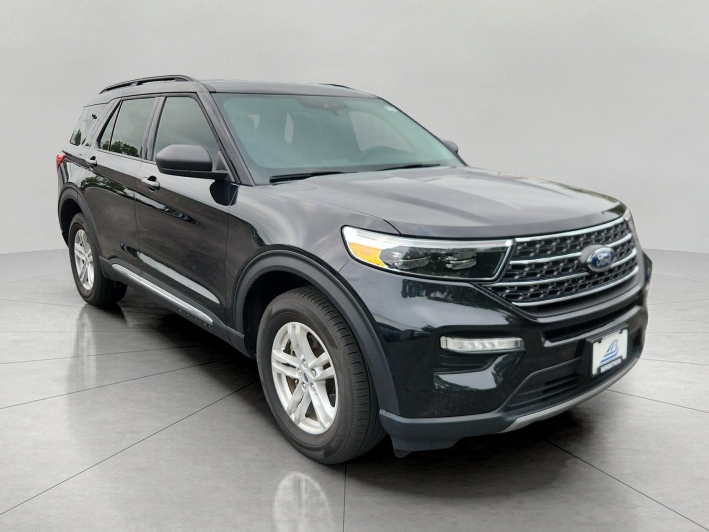 Certified 2024 Ford Explorer XLT w/ Equipment Group 202A