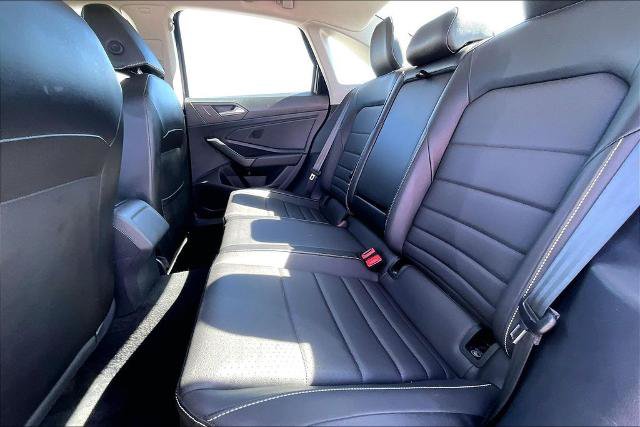 Used 2024 Volkswagen Jetta SE FWD image 24