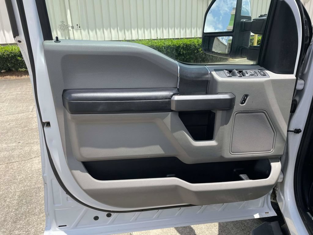 Certified 2021 Ford F250 XLT w/ XLT Premium Package AWD/4WD image 15
