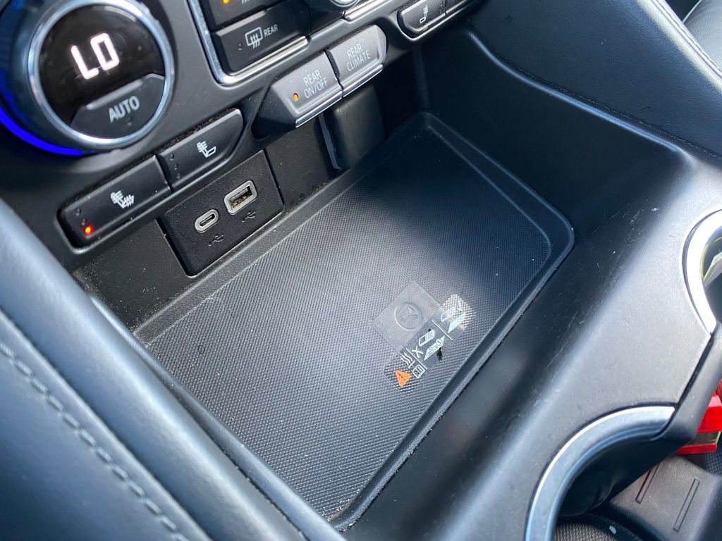 Used 2024 Chevrolet Tahoe LT image 22