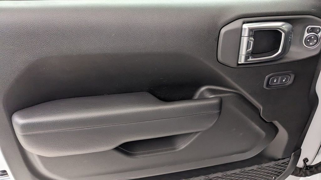 Used 2025 Jeep Wrangler Unlimited Sport S 4xe image 27