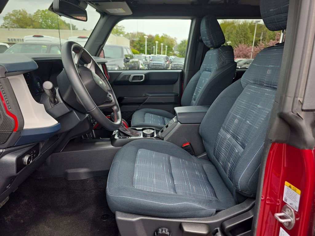 Certified 2025 Ford Bronco Heritage Edition AWD/4WD image 22