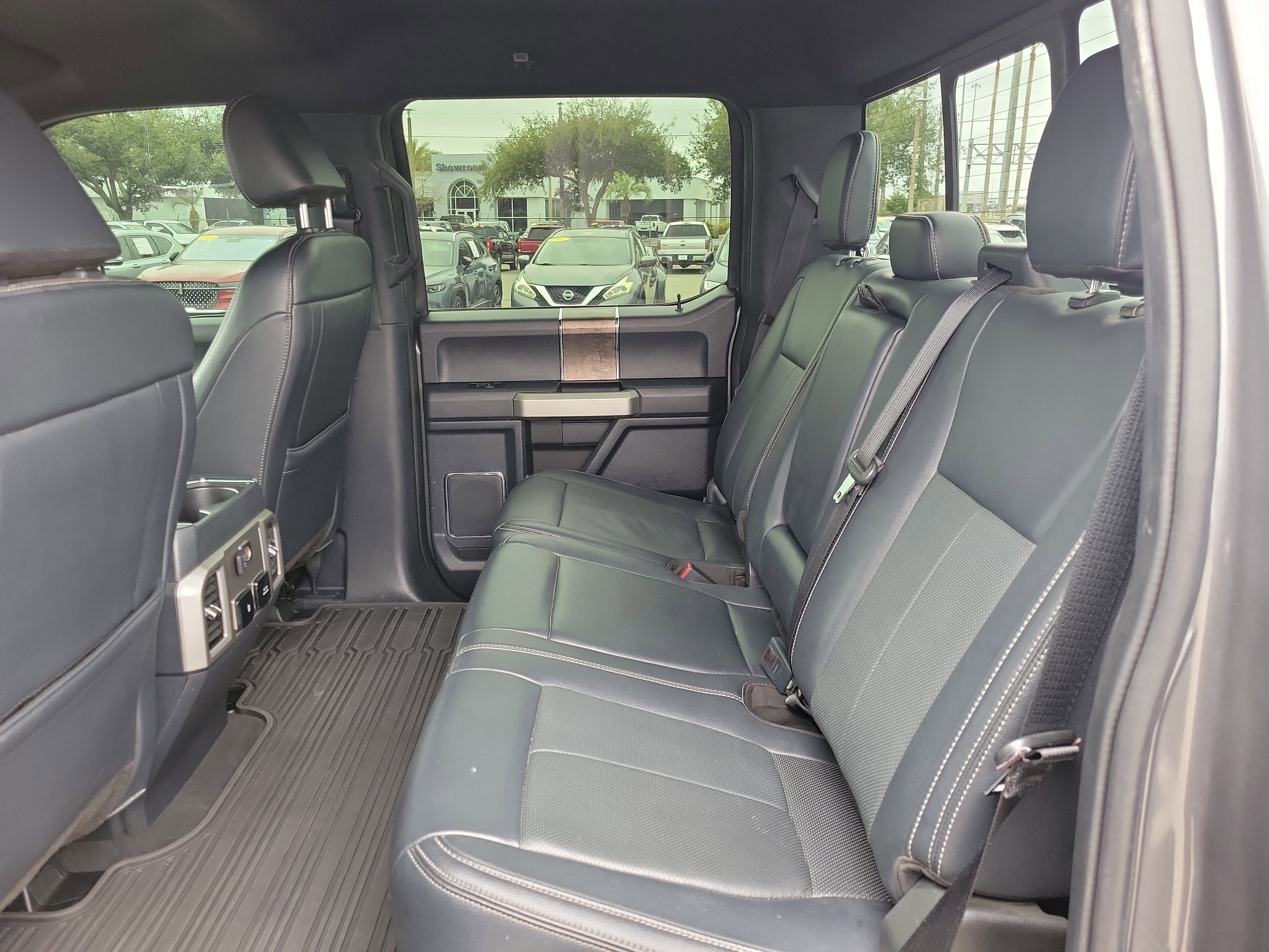 Certified 2022 Ford F250 Lariat w/ Tremor Off-Road Package image 23