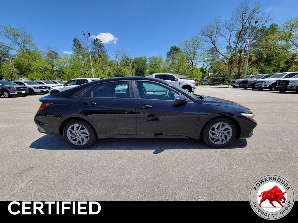 Used 2024 Hyundai Elantra SEL FWD image 7