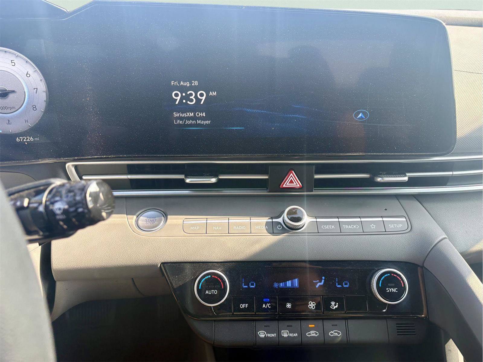 Used 2024 Hyundai Elantra SEL FWD image 15