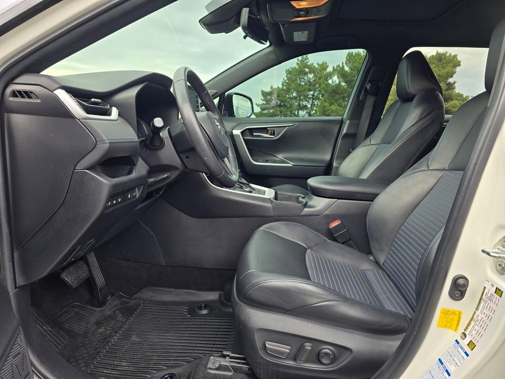 Used 2021 Toyota RAV4 XSE image 11