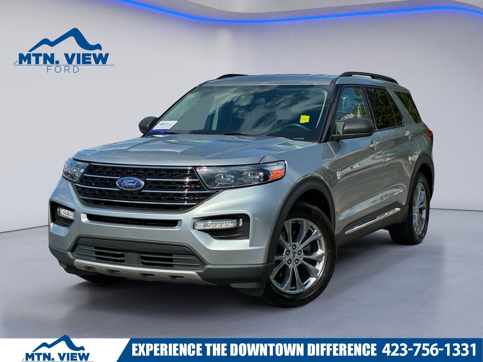 Certified 2021 Ford Explorer XLT w/ Equipment Group 202A RWD image 1