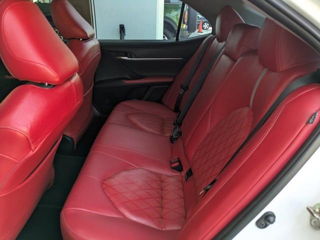 Used 2020 Toyota Camry SE image 17