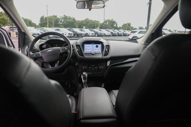 Certified 2019 Ford Escape SE FWD image 25