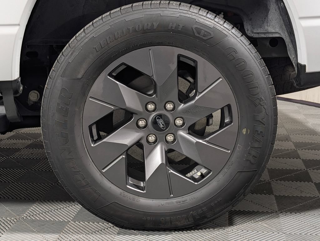 Certified 2024 Ford F150 Lightning XLT AWD/4WD image 27