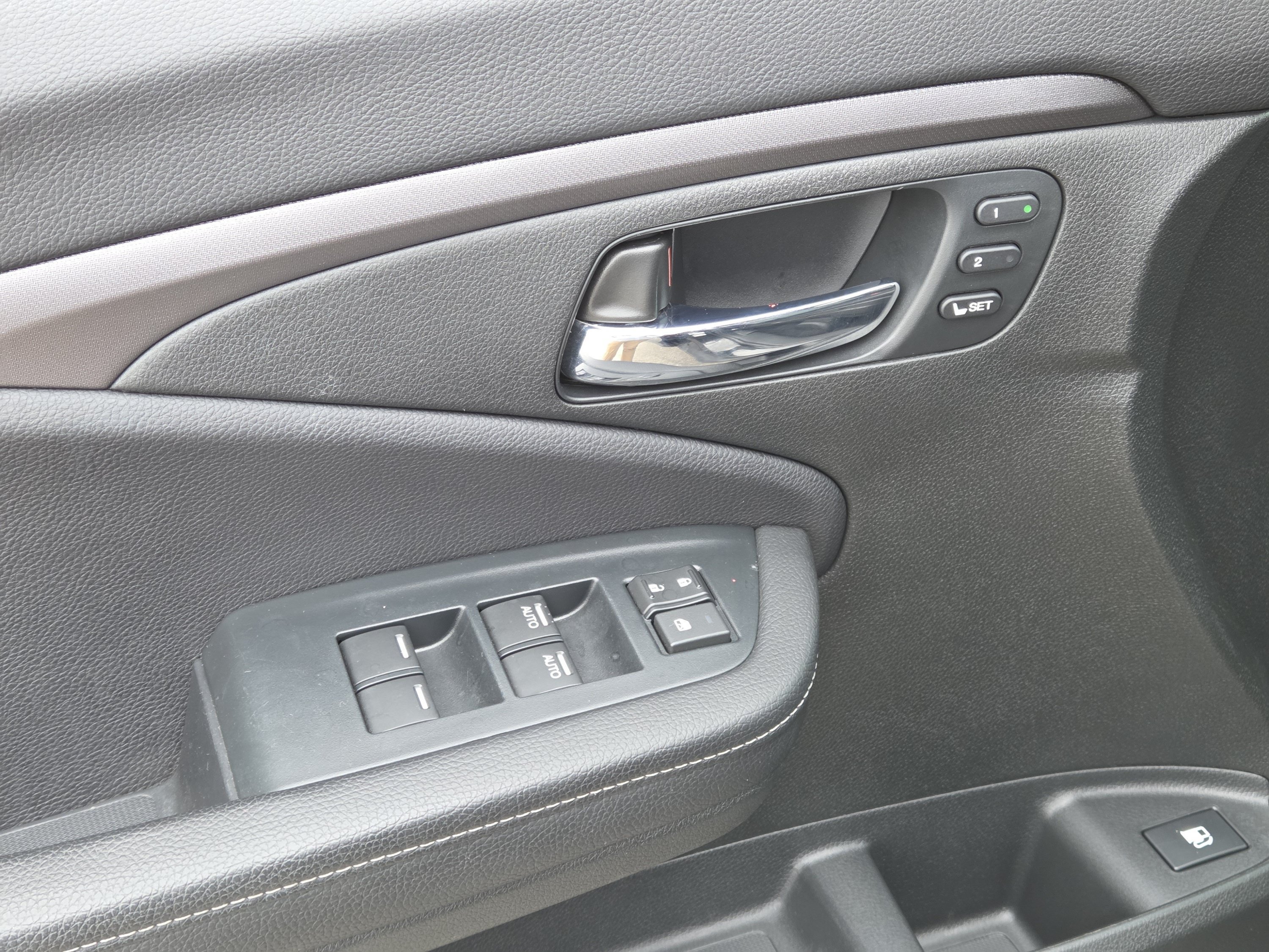 Used 2023 Honda Ridgeline RTL-E image 32