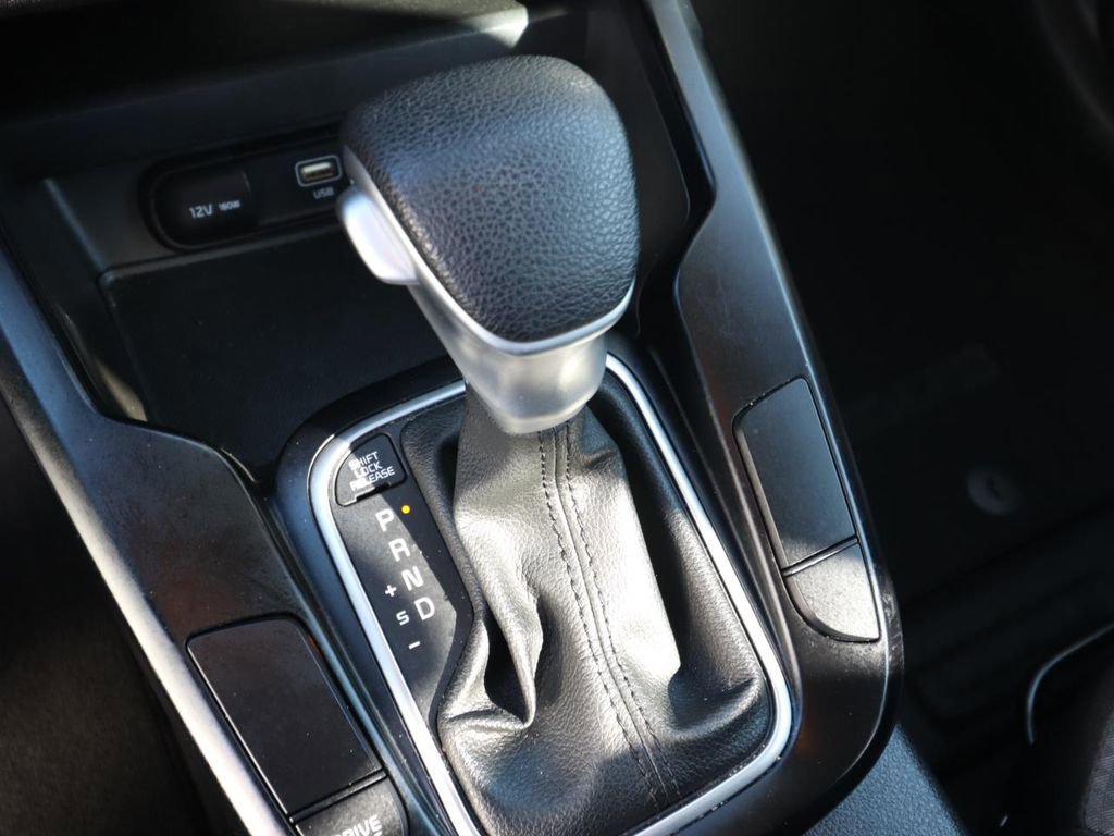 Used 2025 Kia Soul LX w/ LX Technology Package image 21