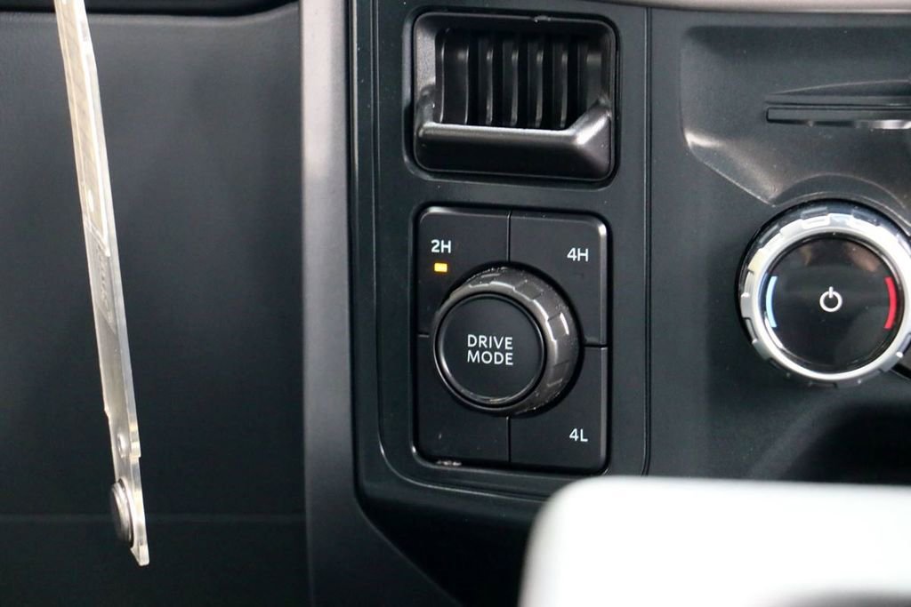 Certified 2025 Ford F150 XLT w/ Equipment Group 301A Standard image 27