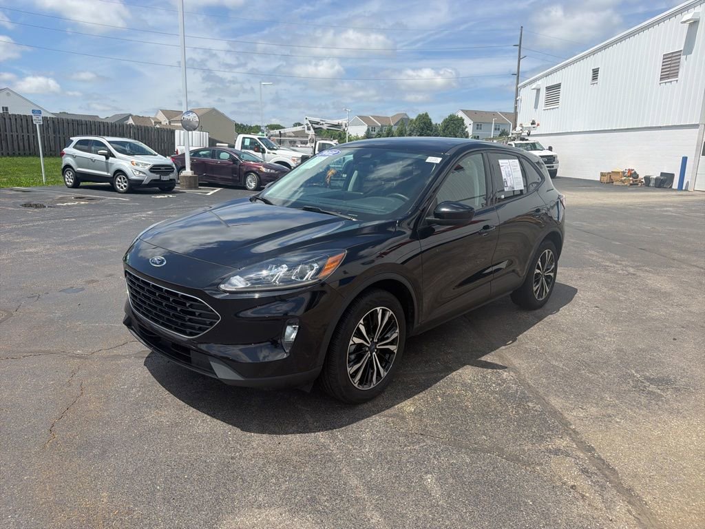Certified 2022 Ford Escape SEL w/ SEL Stealth AWD Package image 3