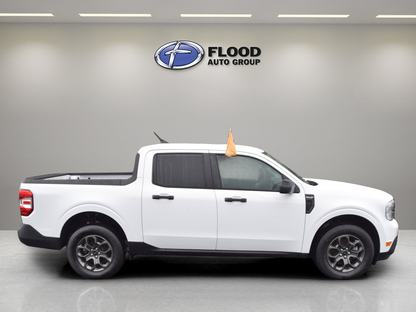 Certified 2024 Ford Maverick XLT FWD image 3