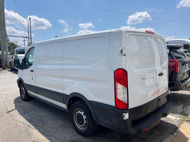 Certified 2019 Ford Transit 150 130 Low Roof RWD image 4