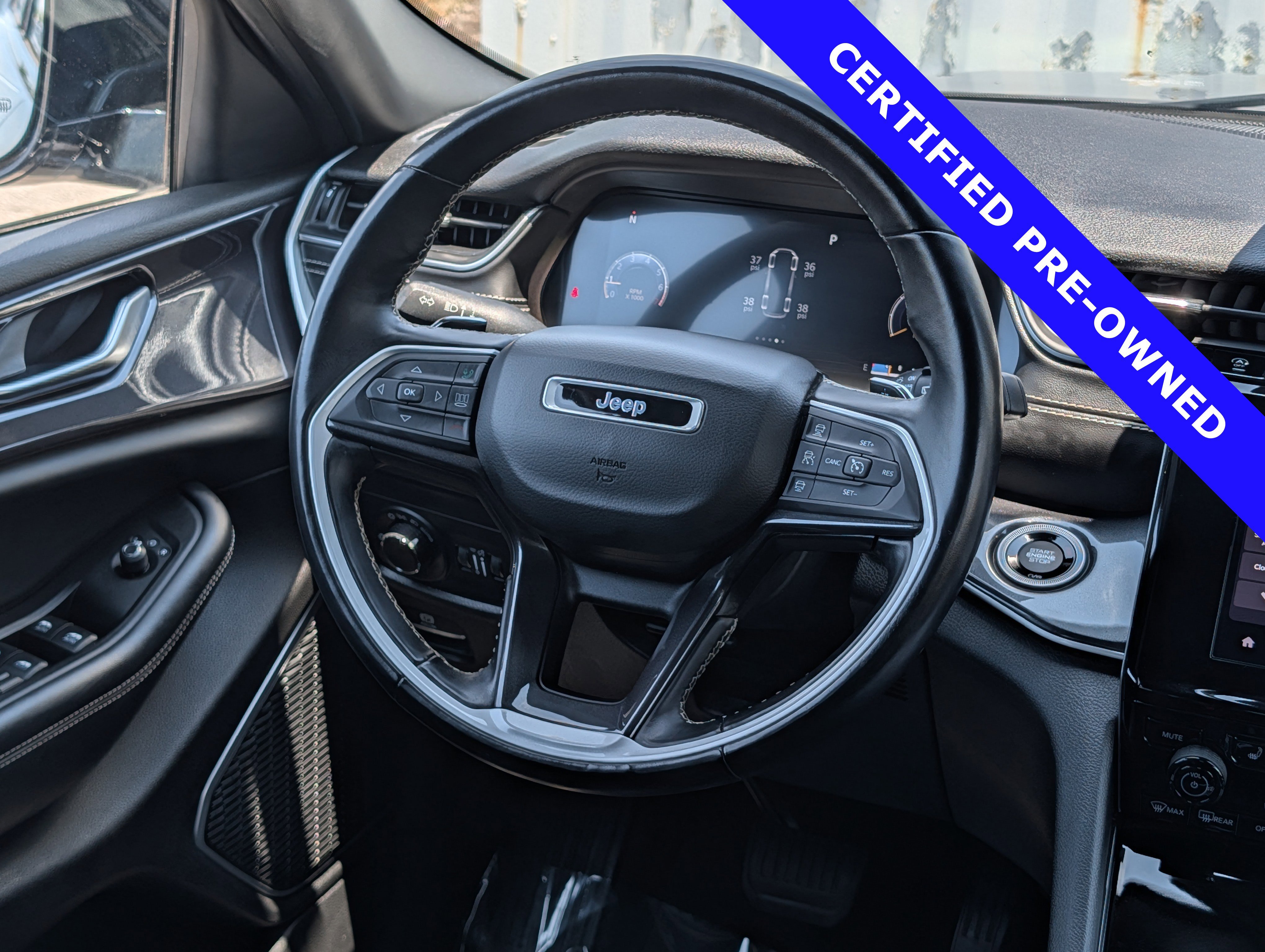 Used 2021 Jeep Grand Cherokee L Laredo AWD/4WD image 18