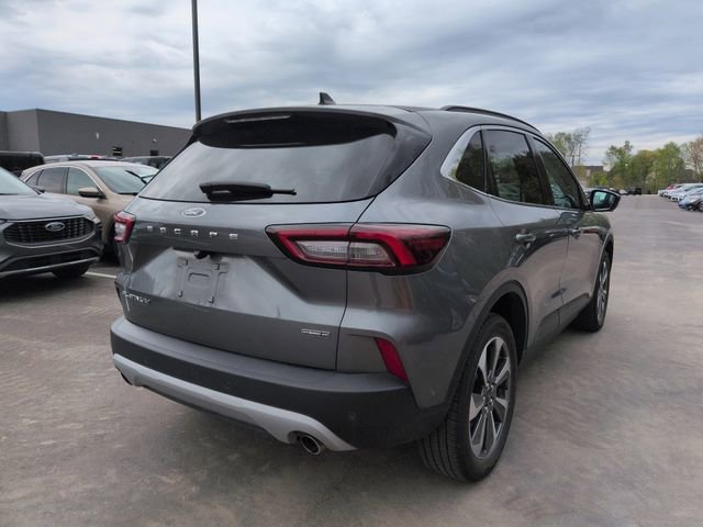 Certified 2024 Ford Escape Platinum w/ Premium Technology Package AWD/4WD image 5