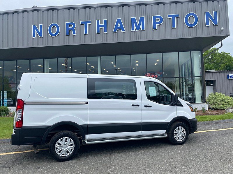 Certified 2025 Ford Transit 250 Low Roof w/ Exterior Upgrade Package RWD image 5