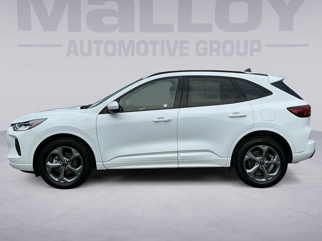 Certified 2023 Ford Escape ST-Line Select w/ Tech Pack #2 AWD/4WD image 2