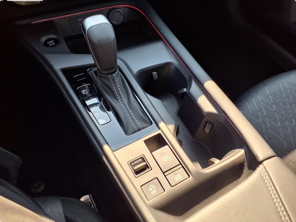 Used 2026 Nissan Sentra SV w/ SV Convenience Package FWD image 16