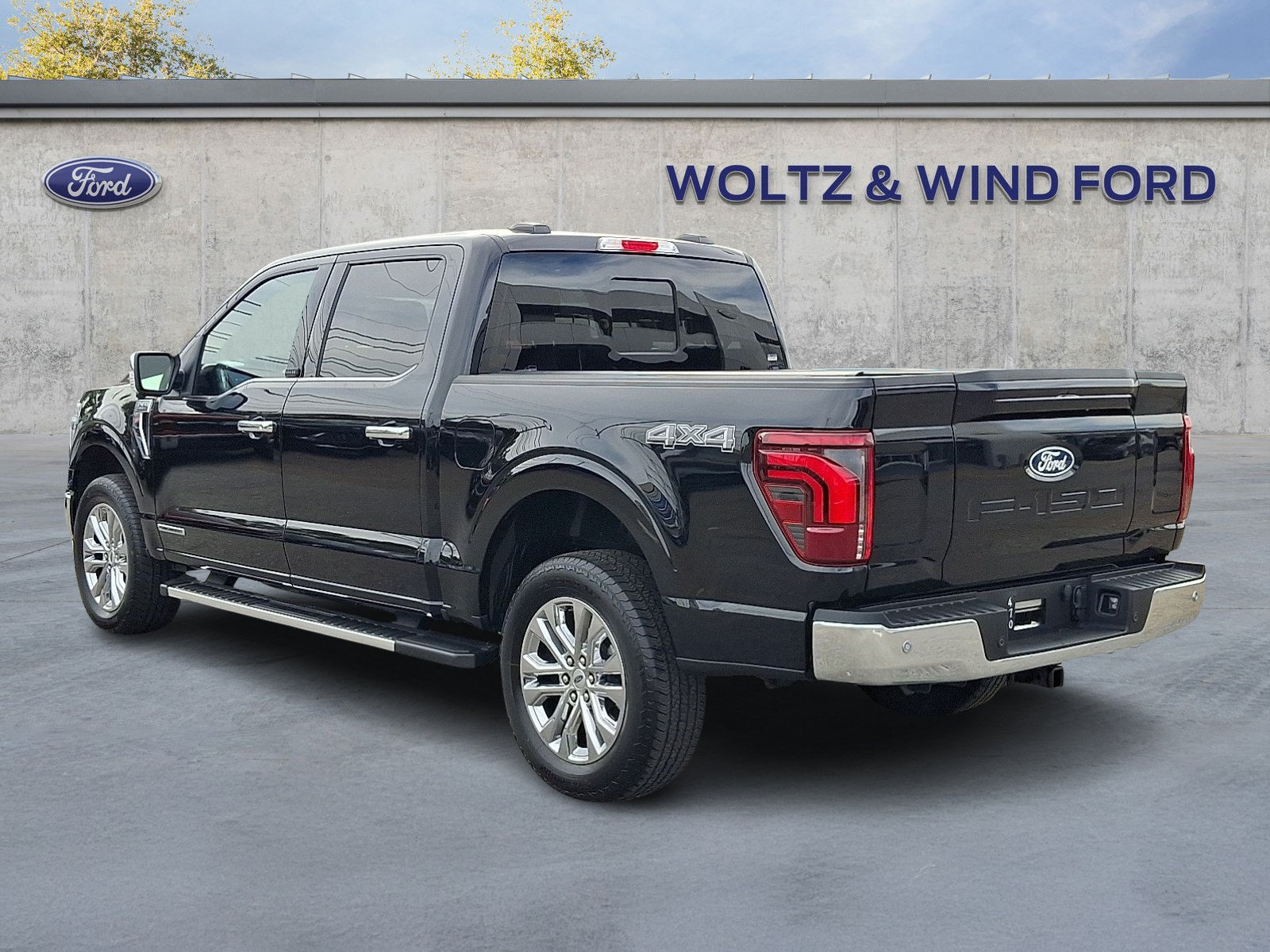 Certified 2025 Ford F150 Lariat w/ Equipment Group 502A High AWD/4WD image 4