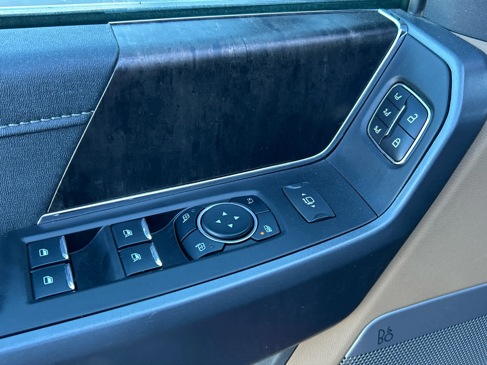 Certified 2023 Ford F350 Lariat w/ Chrome Package image 26