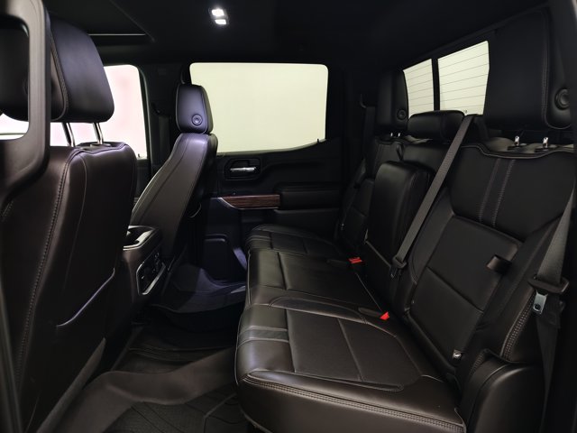 Used 2019 Chevrolet Silverado 1500 High Country w/ Technology Package AWD/4WD image 28