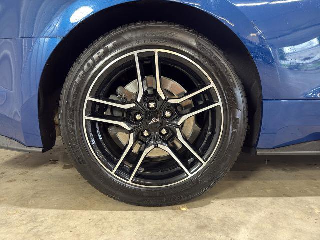 Certified 2022 Ford Mustang GT RWD image 12