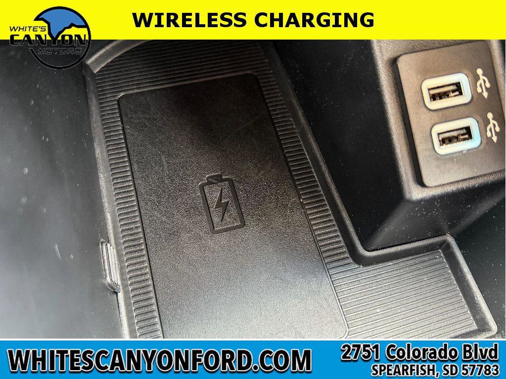 Certified 2020 Ford Edge Titanium w/ Class II Trailer Tow Package image 16