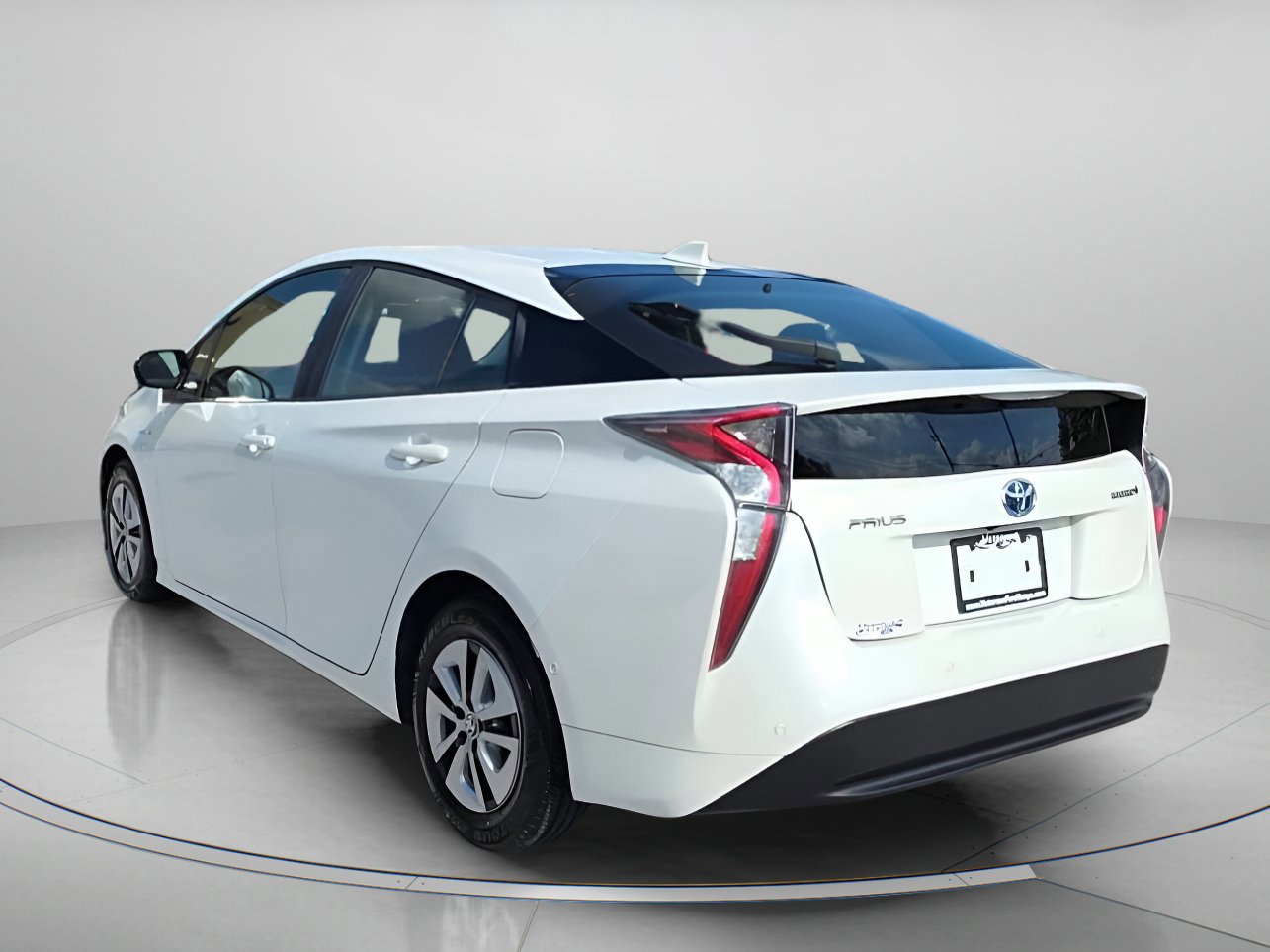 Used 2017 Toyota Prius Four image 15