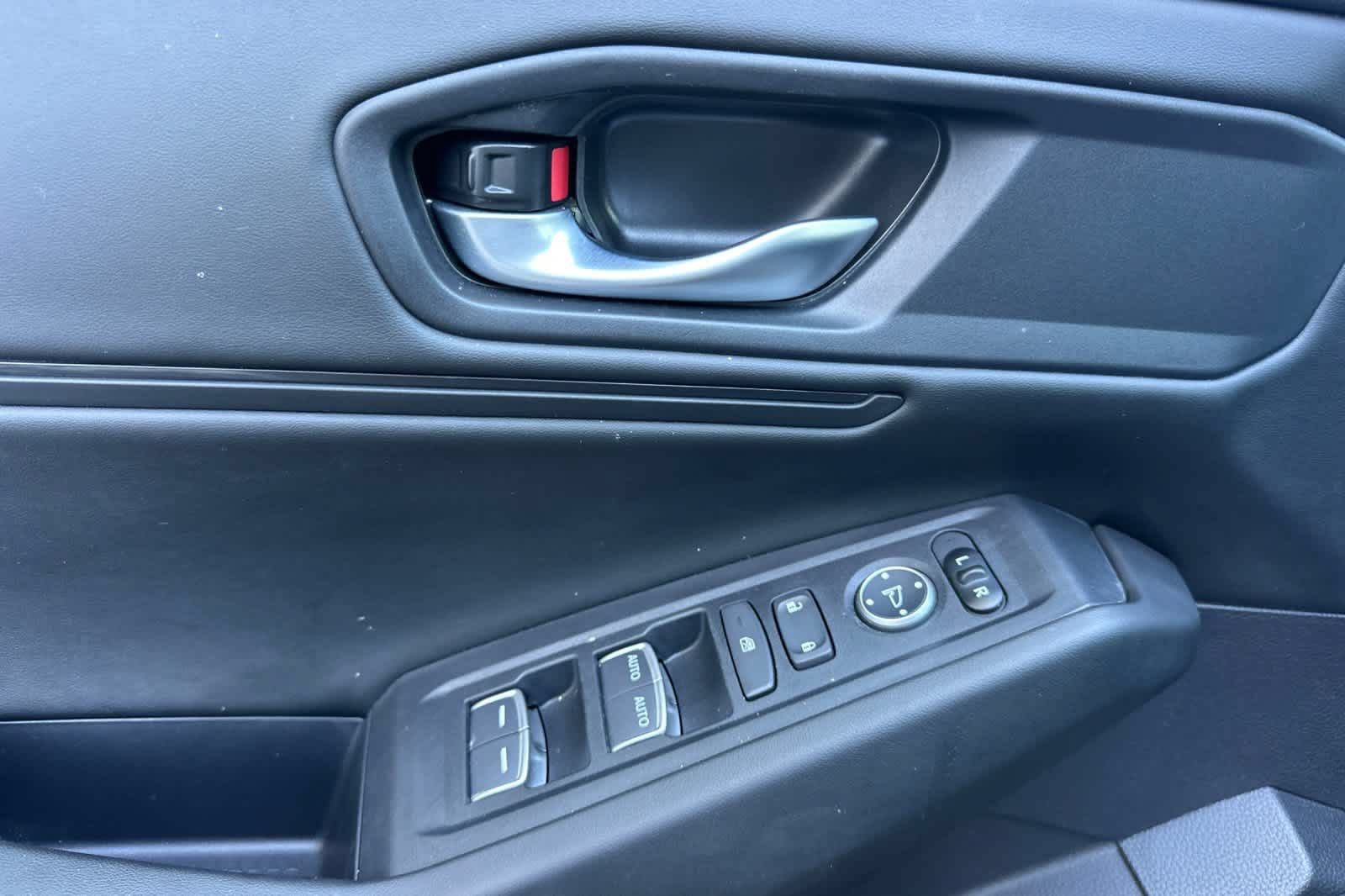 Used 2025 Honda Accord SE image 12