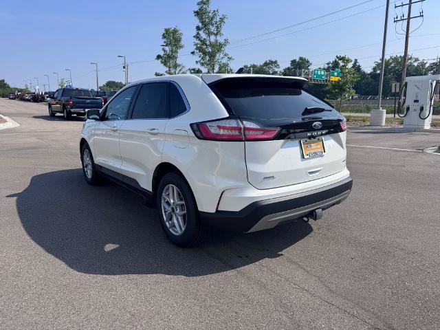 Certified 2024 Ford Edge SEL w/ Convenience Package AWD/4WD image 3