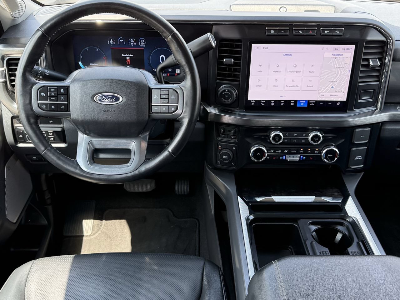 Certified 2024 Ford F250 Lariat w/ Lariat Ultimate Package AWD/4WD image 10