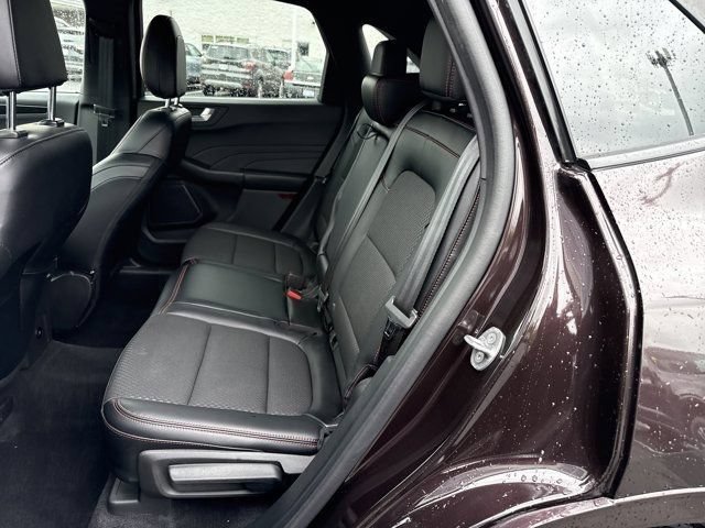 Certified 2023 Ford Escape ST-Line Elite AWD/4WD image 13