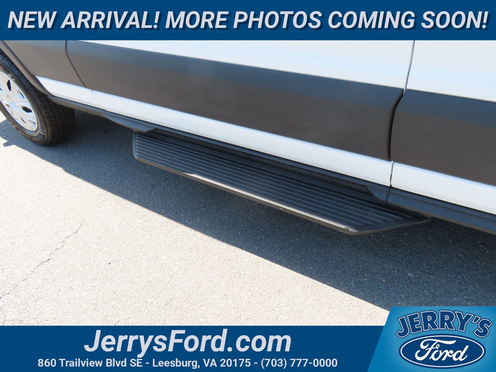 Certified 2023 Ford E-Transit Medium Roof w/ Load Area Protection Package image 10