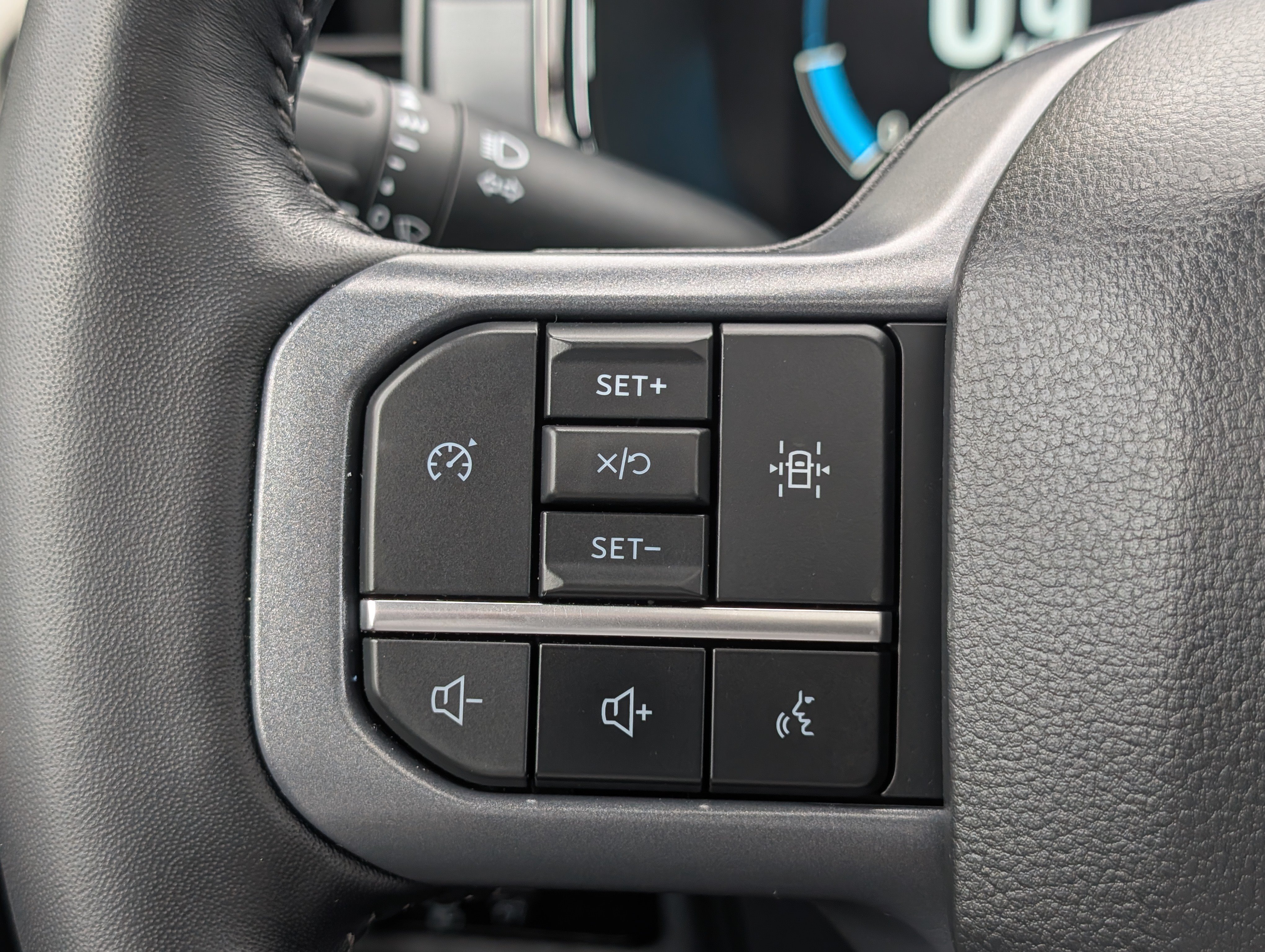 Certified 2023 Ford F150 Lariat AWD/4WD image 24