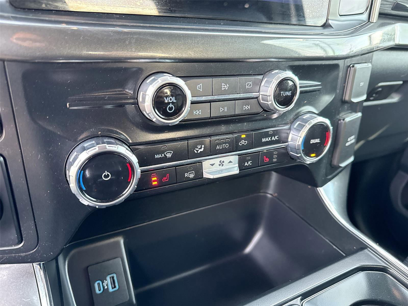 Certified 2023 Ford F150 XLT w/ Equipment Group 302A High image 18