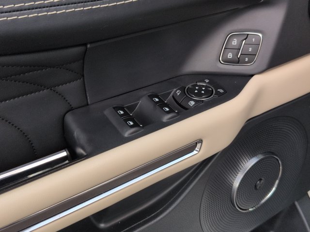 Certified 2022 Ford Expedition Platinum AWD/4WD image 14