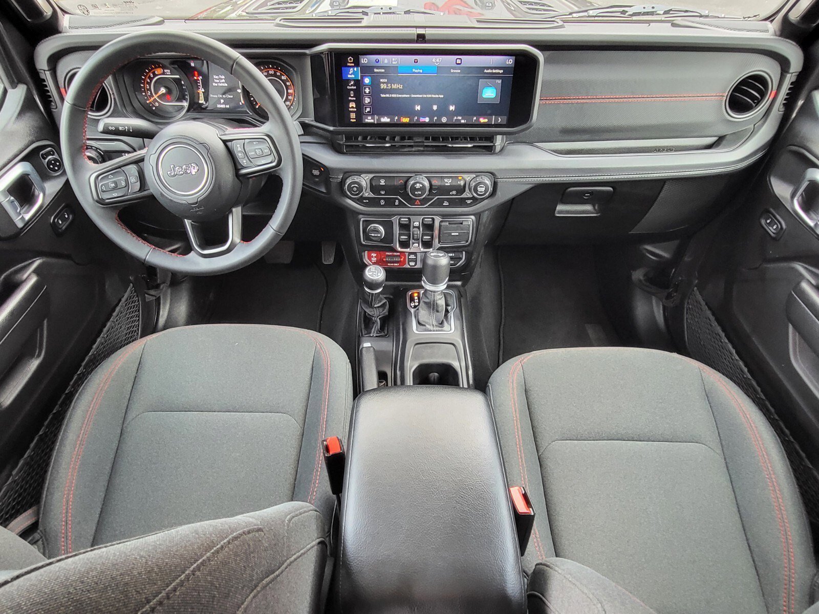 Used 2025 Jeep Wrangler Unlimited Rubicon image 14