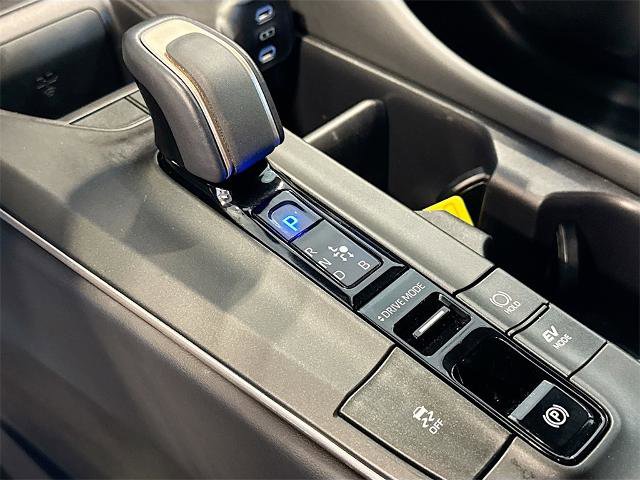 Used 2023 Toyota Crown XLE image 14